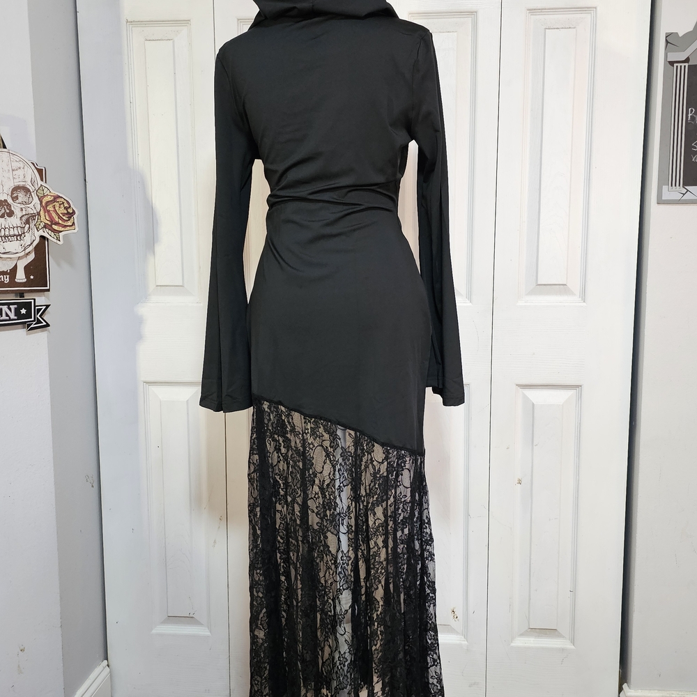 ​🖤 Goth Cross Lace Maxi Dress 🖤 - Picture 8 of 9